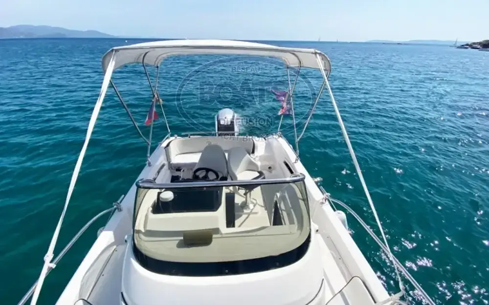 slider 6 Ranieri Shadow 24