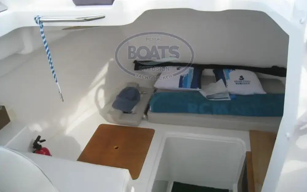 slider 8 Beneteau Antares 6 OB