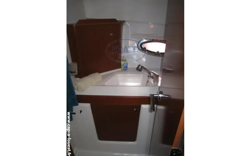slider 6 Beneteau Antares 30 Fly