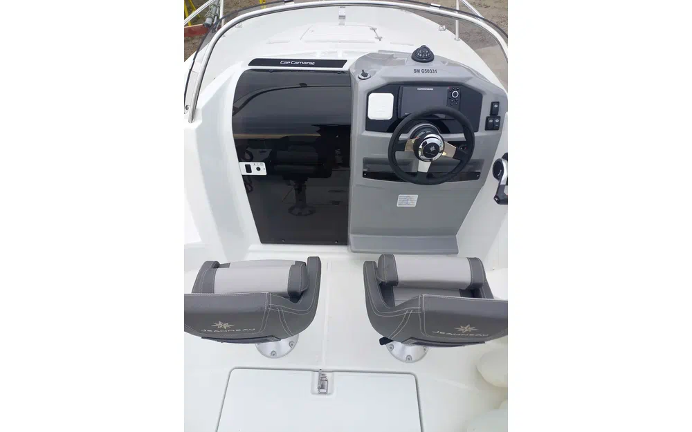 slider 10 Jeanneau Cap Camarat 5.5 WA