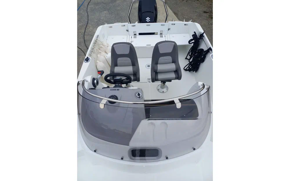 slider 11 Jeanneau Cap Camarat 5.5 WA