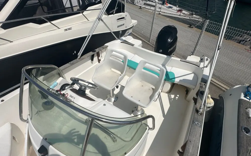 slider 7 Jeanneau Cap Camarat 625
