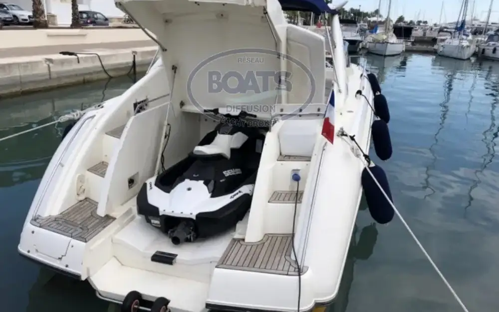 slider 6 Sunseeker Commanche 40