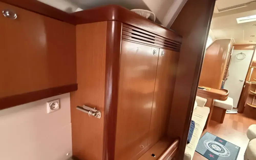 slider 27 Beneteau Oceanis 46