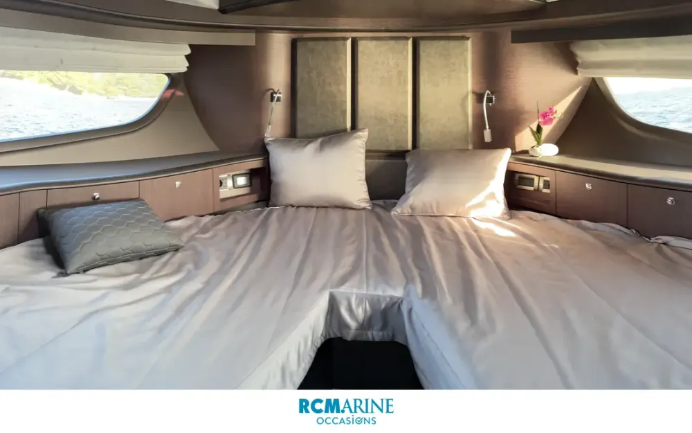 slider 8 Galeon  400 Fly