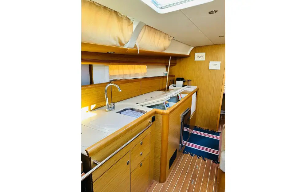 slider 10 Jeanneau Sun Odyssey 49 i