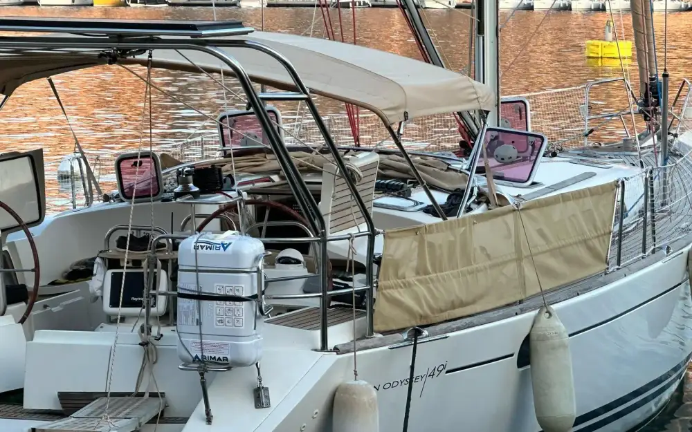 slider 1 Jeanneau Sun Odyssey 49 i