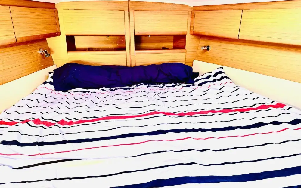 slider 22 Jeanneau Sun Odyssey 49 i