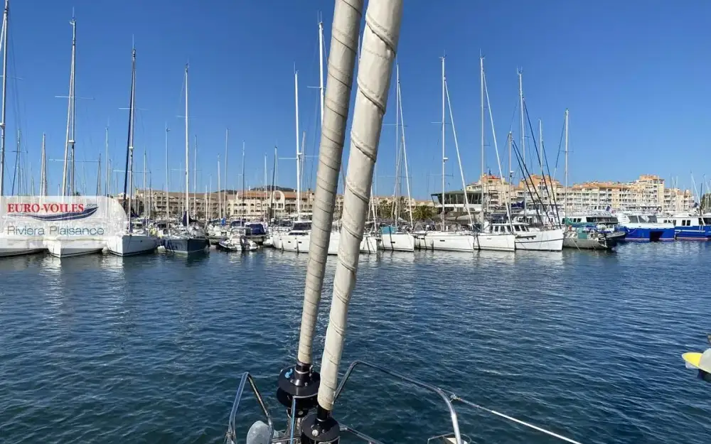 slider 28 Jeanneau Sun Odyssey 49 i