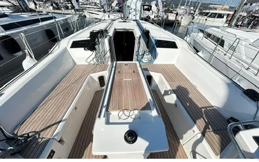slider 1 Beneteau Oceanis 40.1 - null