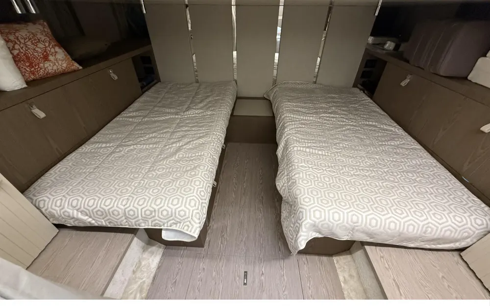 slider 19 Invictus  460 TT