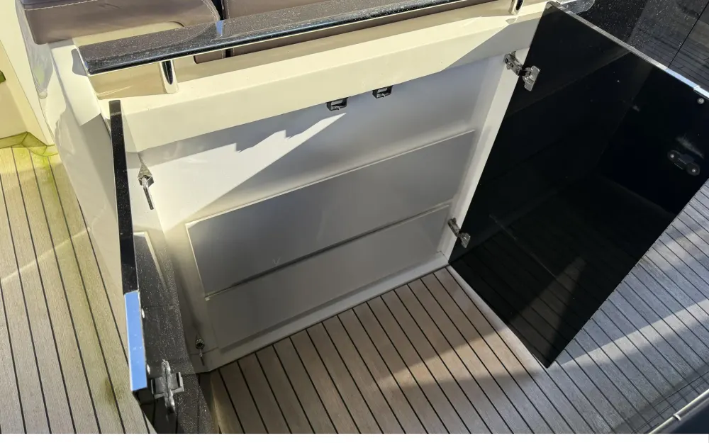 slider 20 Invictus  460 TT