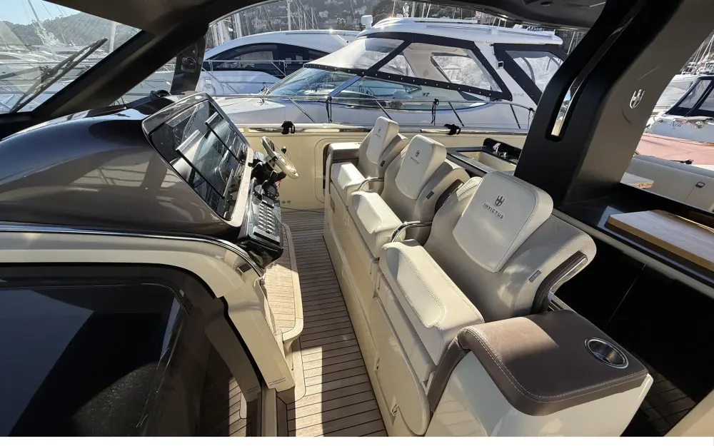 slider 8 Invictus  460 TT