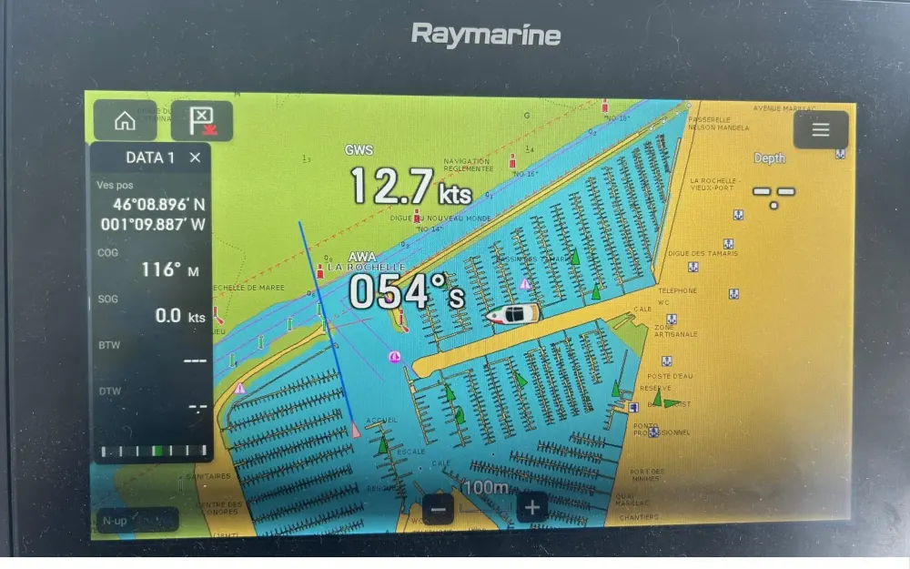 slider 9 Beneteau Swift Trawler 41 Sedan - null