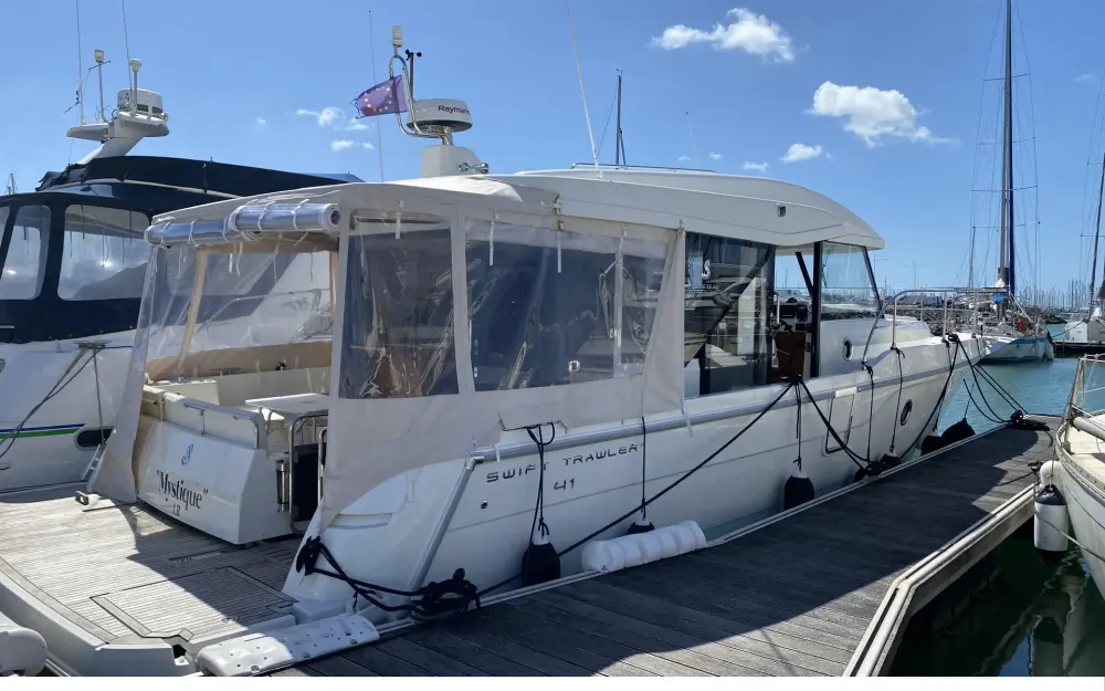 slider 1 Beneteau Swift Trawler 41 Sedan - null
