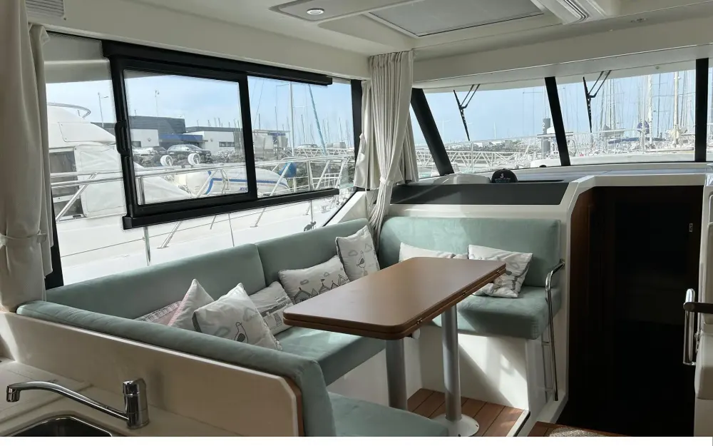 slider 2 Beneteau Swift Trawler 41 Sedan - null