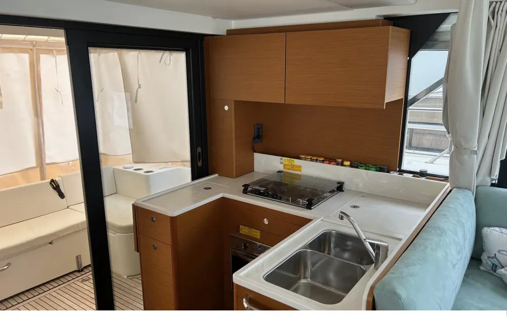 slider 5 Beneteau Swift Trawler 41 Sedan - null