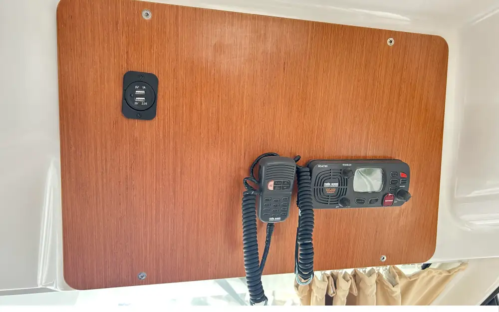 slider 23 Beneteau Antares 980
