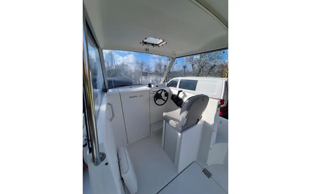 slider 9 Beneteau Antares 500 Calanque