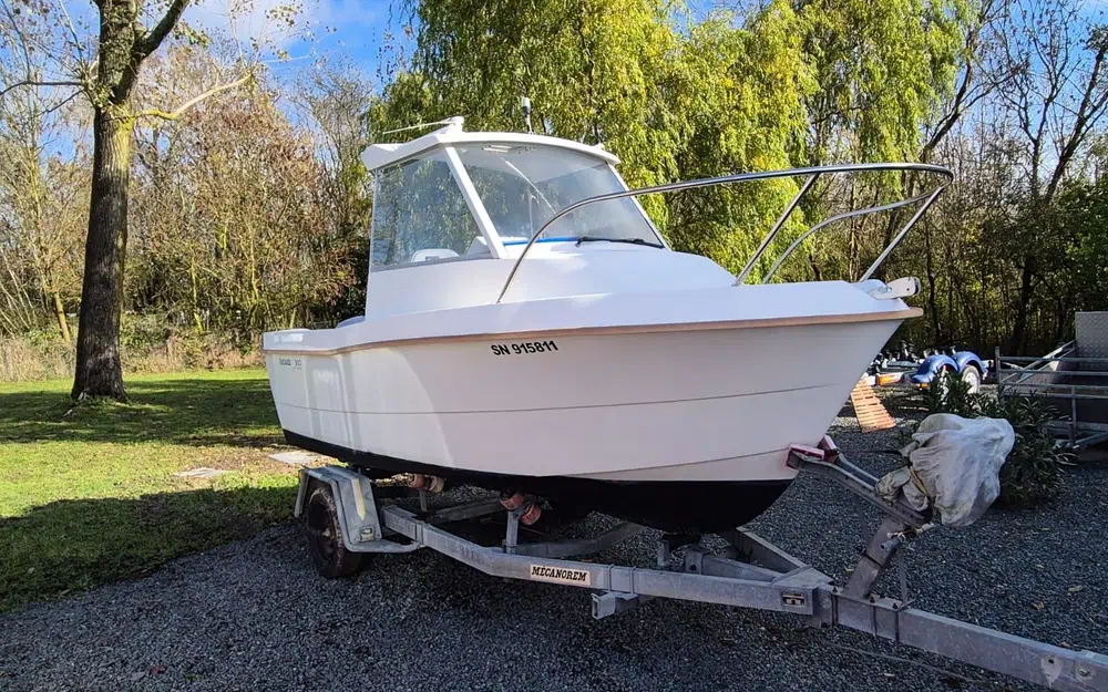 slider 5 Beneteau Antares 500 Calanque