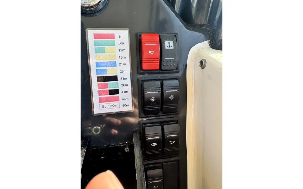 slider 18 Quicksilver 675