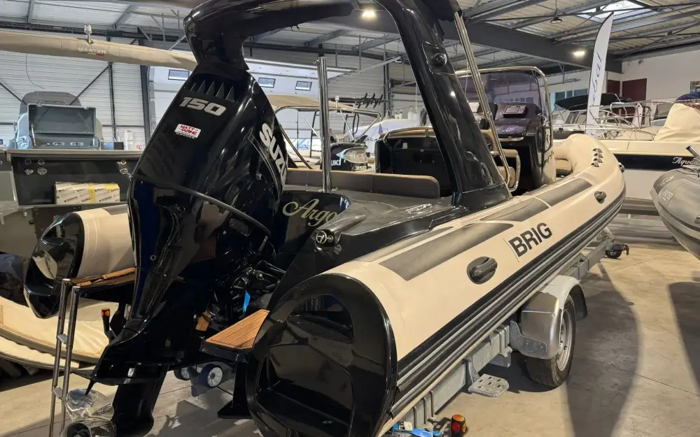 slider 1 Brig Eagle 650