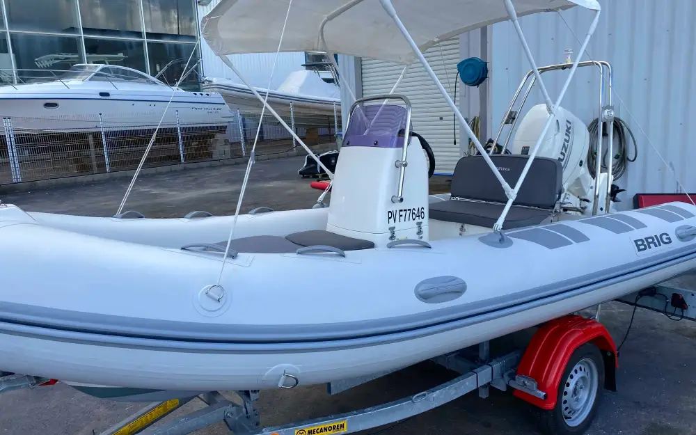 slider 1 Brig Falcon 450