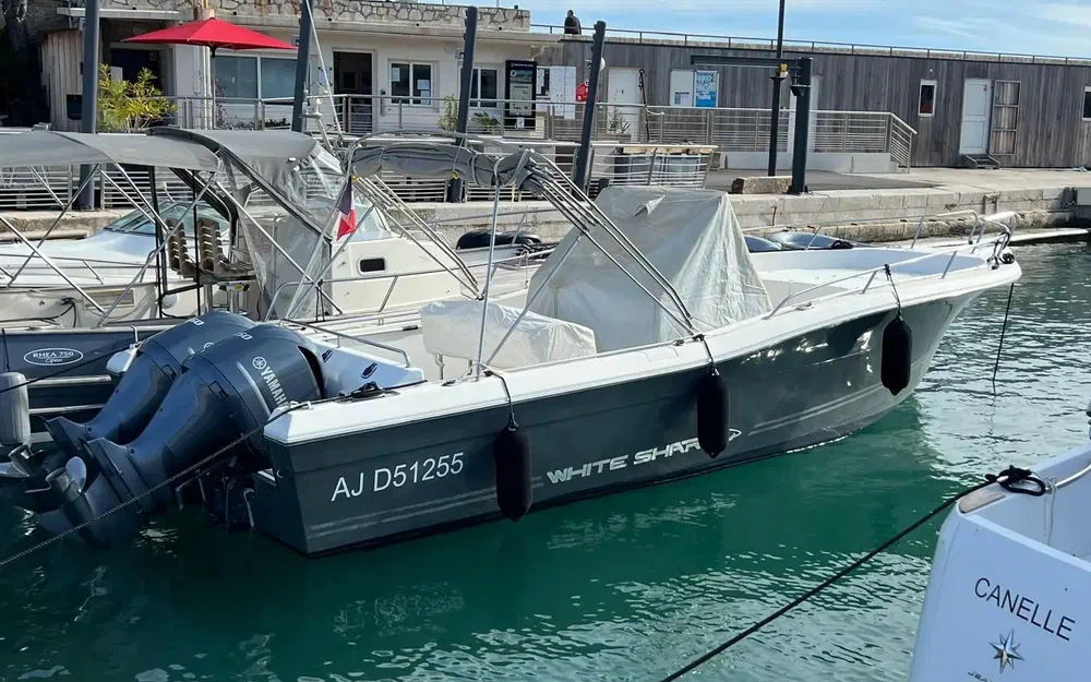 slider 0 Kelt White Shark 285