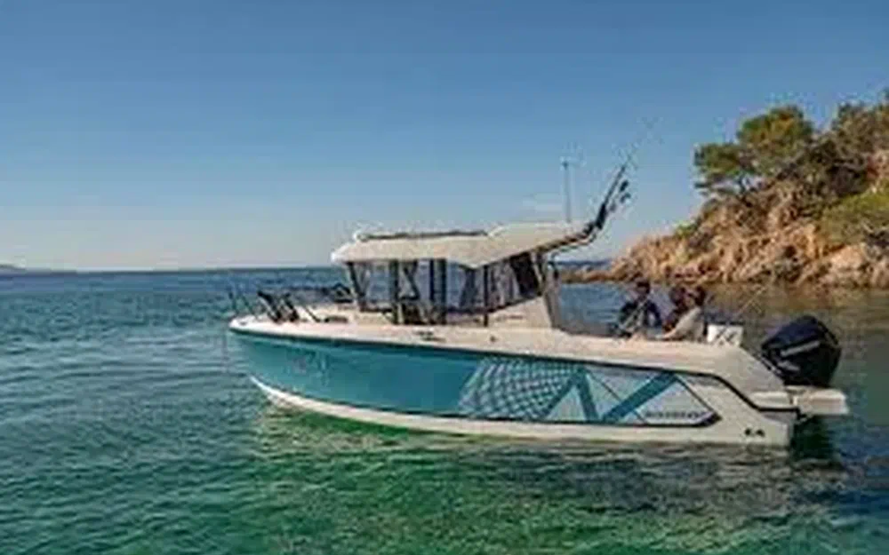slider 7 Quicksilver Activ 805 Pilothouse