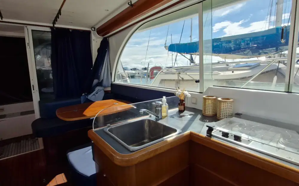 slider 14 Beneteau Antares 980