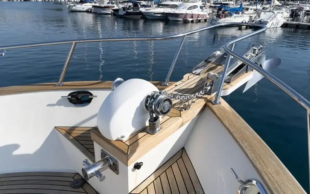 slider 6 Hampton ALASKA 55