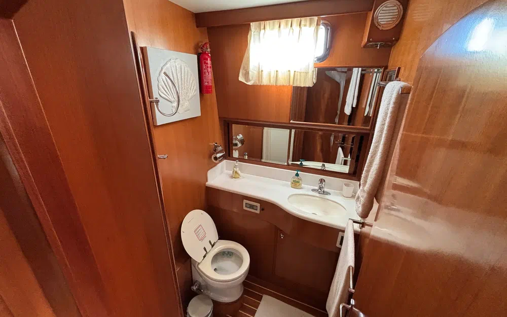 slider 34 Hampton Alaska 17