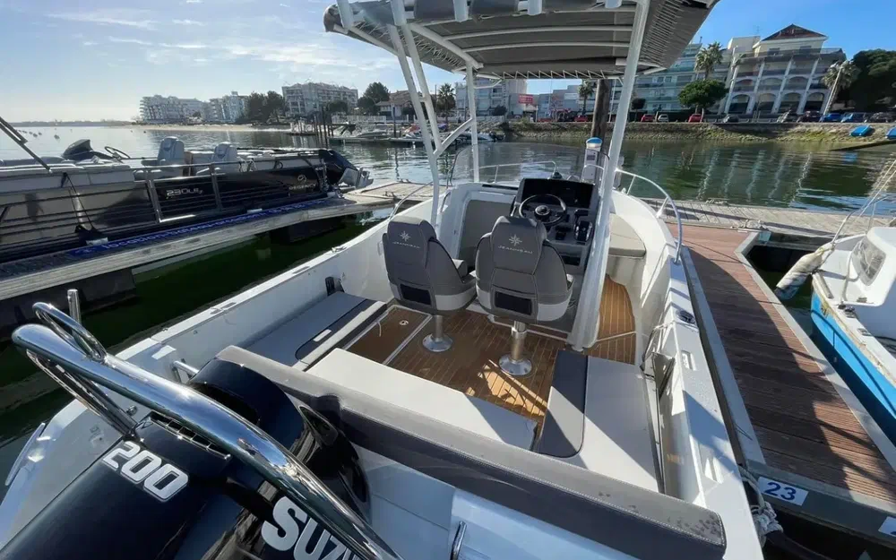 slider 9 Jeanneau Cap Camarat 6.5 CC