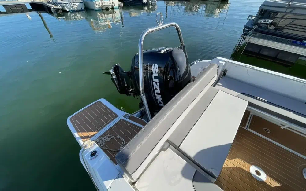 slider 10 Jeanneau Cap Camarat 6.5 CC