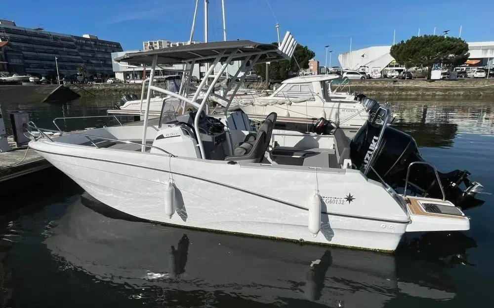 slider 2 Jeanneau Cap Camarat 6.5 CC