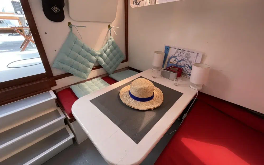 slider 10 Pinasse Debord Bac Chaland