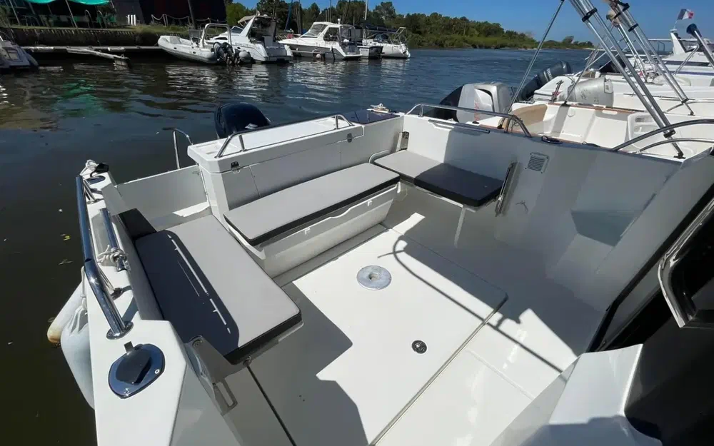 slider 11 Jeanneau Merry Fisher 695