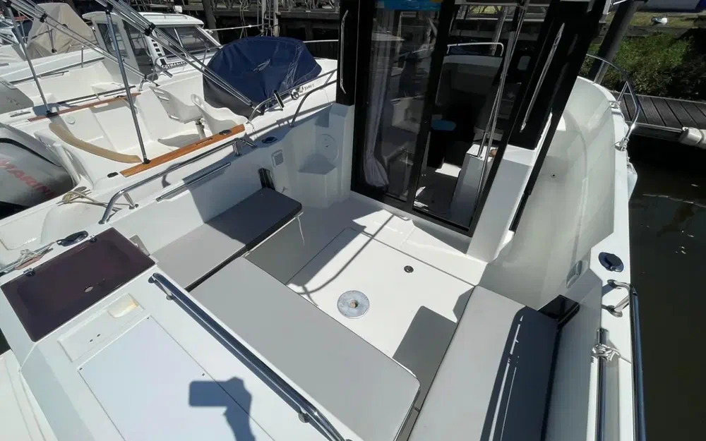 slider 14 Jeanneau Merry Fisher 695