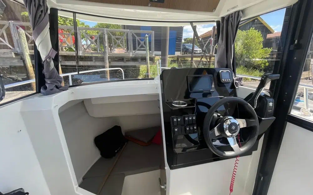 slider 22 Jeanneau Merry Fisher 695