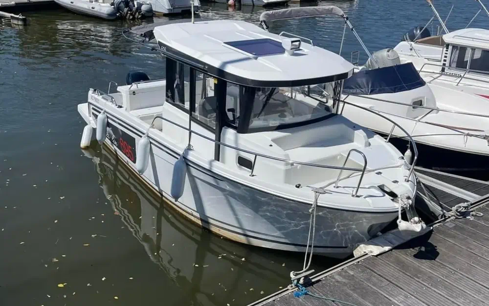 slider 2 Jeanneau Merry Fisher 695