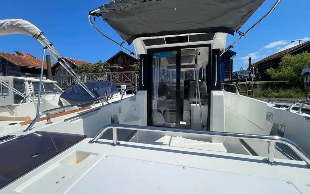 slider 8 Jeanneau Merry Fisher 695