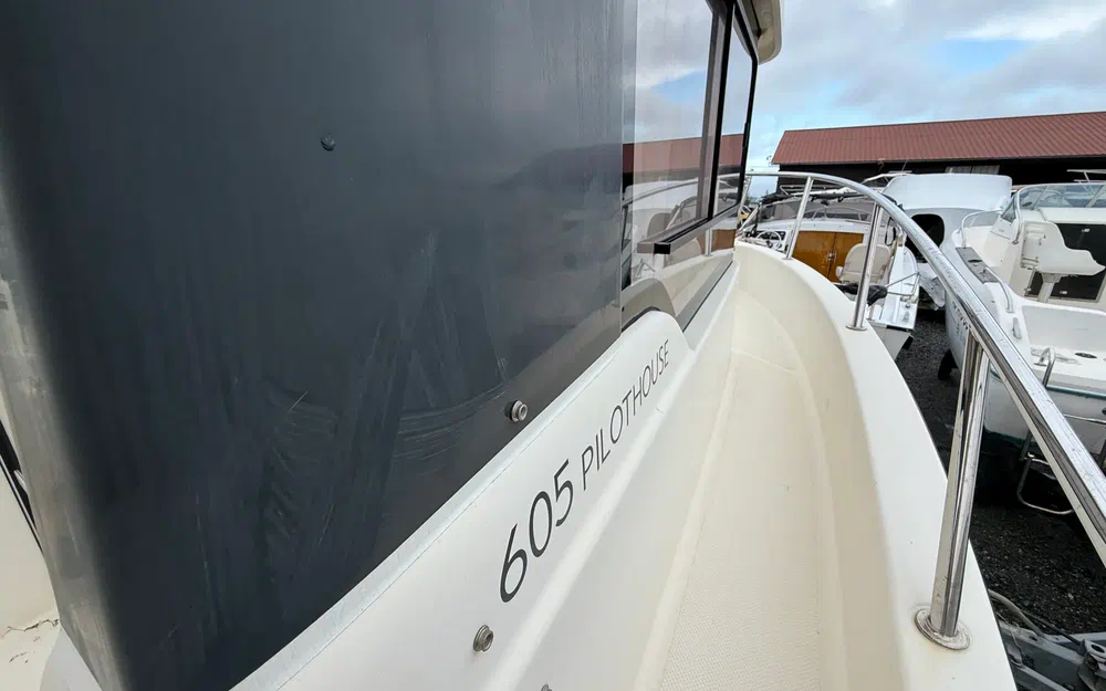 slider 9 Quicksilver 605 Timonier