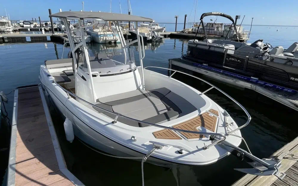 slider 0 Jeanneau Cap Camarat 6.5 CC