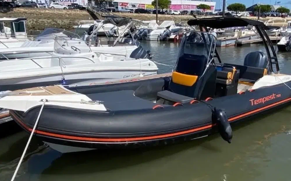 slider 5 Capelli Tempest 700