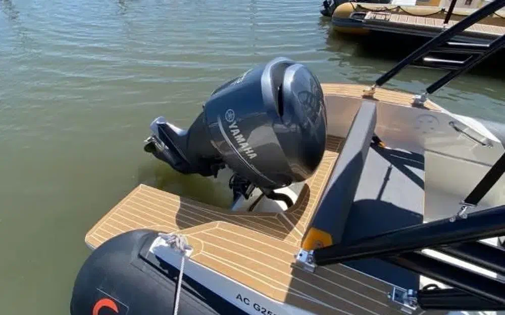 slider 6 Capelli Tempest 700