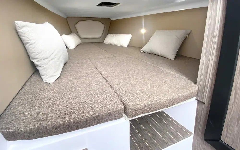 slider 5 Ranieri Cayman 28.0 Executive