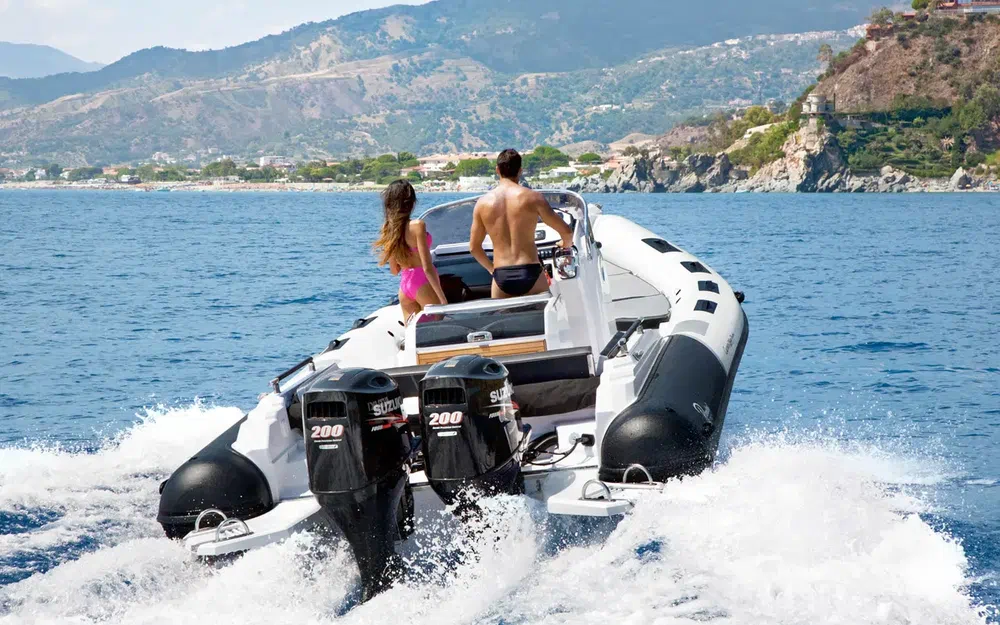 slider 2 Ranieri Cayman 28.0 Executive