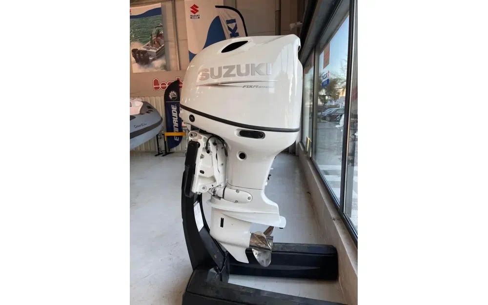 slider 0 Suzuki 115
