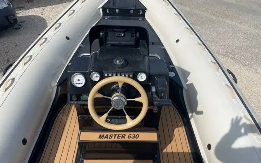 slider 12 Master master 630