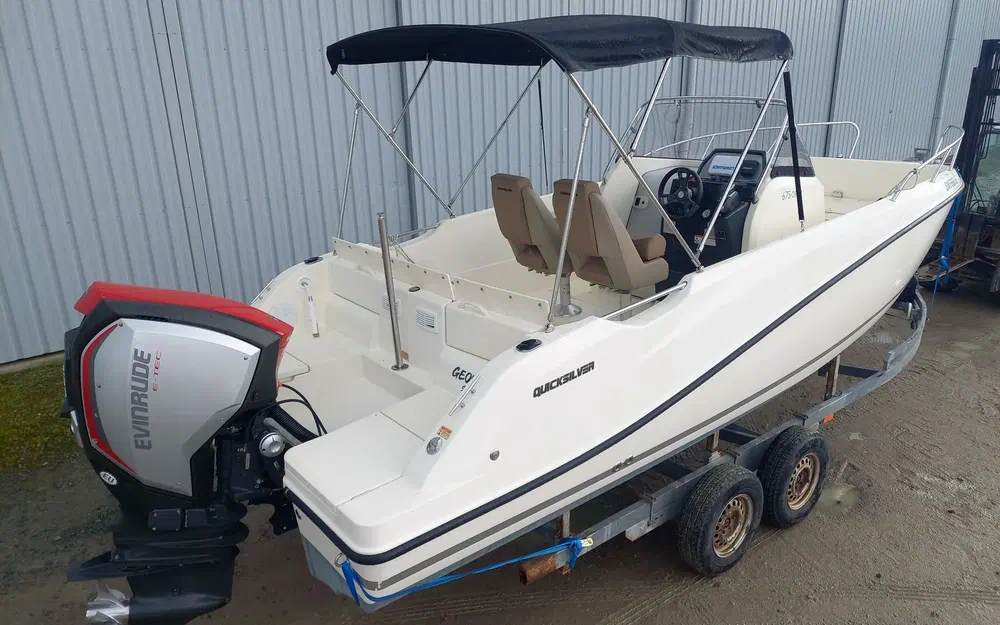 slider 1 Quicksilver 675